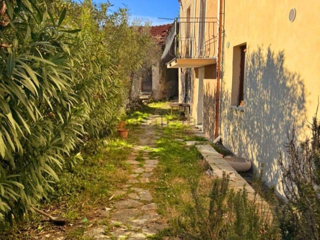 Appartamento in vendita di 230 m² in Via Premanico