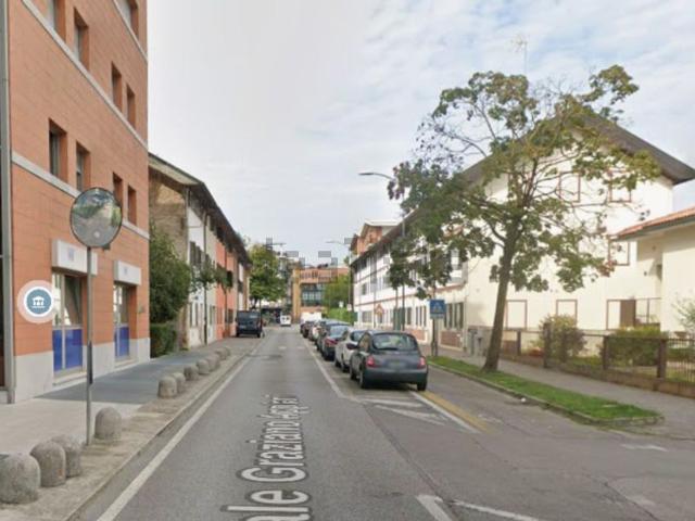 Appartamento in vendita di 230 m² in Viale Graziano Appiani