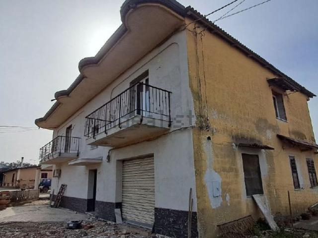 Appartamento in vendita di 230 m² in Contrada Orba