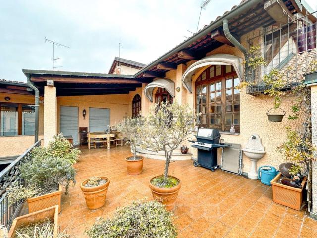 Appartamento in vendita di 230 m² in Corso Giuseppe Garibaldi, 21