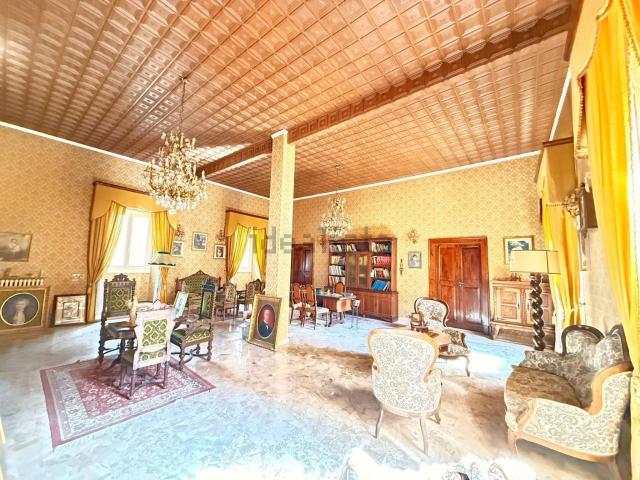Appartamento in vendita di 230 m² in Corso Giuseppe Mazzini, 49