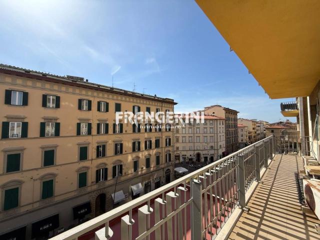 Appartamento in vendita di 230 m² in Piazza Attias