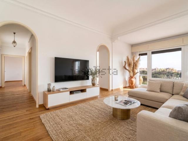 Appartamento in vendita di 230 m² in Piazza Manin