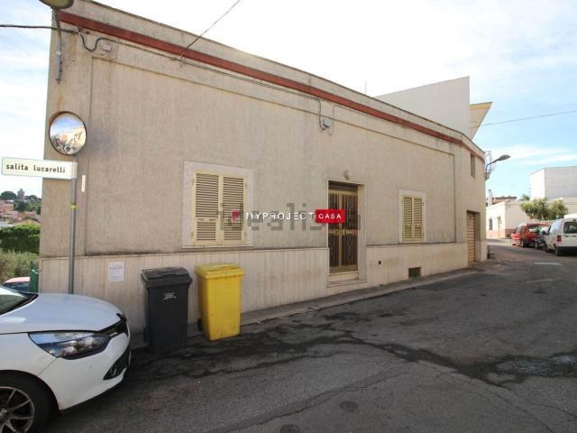 Appartamento in vendita di 230 m² in Salita Luccarelli