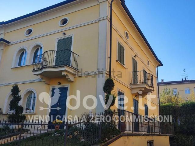 Appartamento in vendita di 231 m² in Via Arrigo Boito, 2