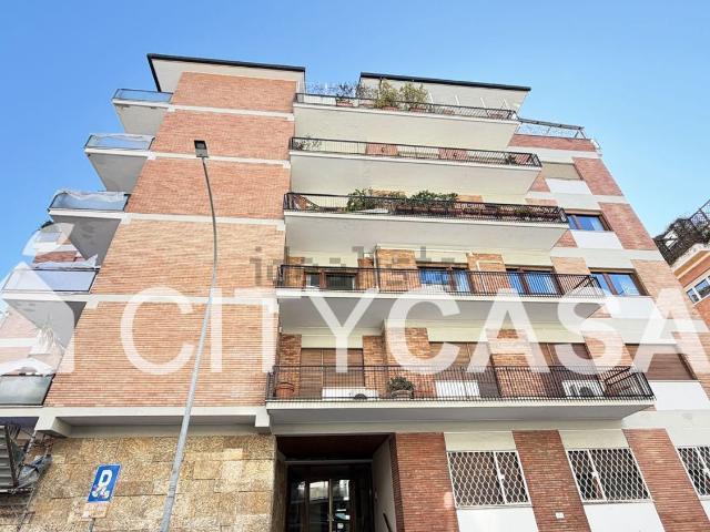 Appartamento in vendita di 231 m² in Via Placido Martini