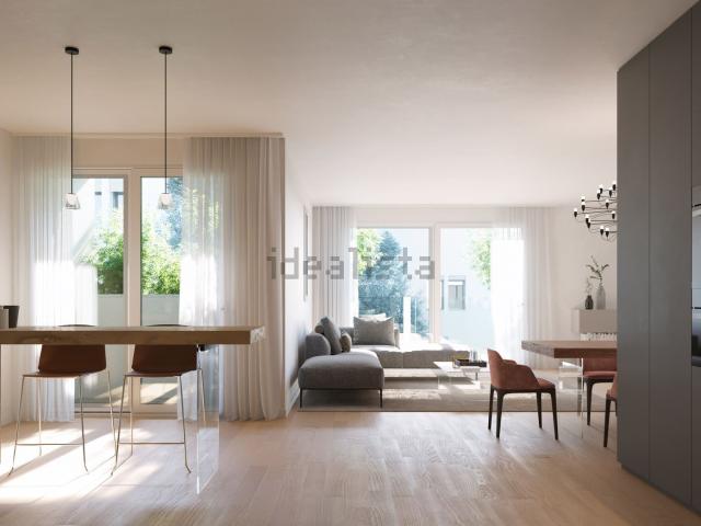 Appartamento in vendita di 231 m² in Via ugo foscolo, 8