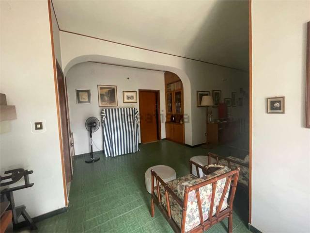 Appartamento in vendita di 231 m² in Viale Teocrito, 1