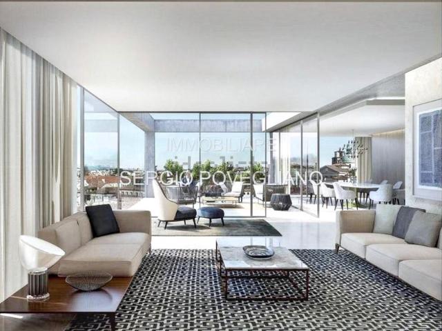 Appartamento in vendita di 231 m² in Viale Cesare Battisti angolo San Liberale