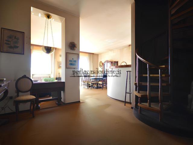 Appartamento in vendita di 231 m² in Viale John Fitzgerald Kennedy