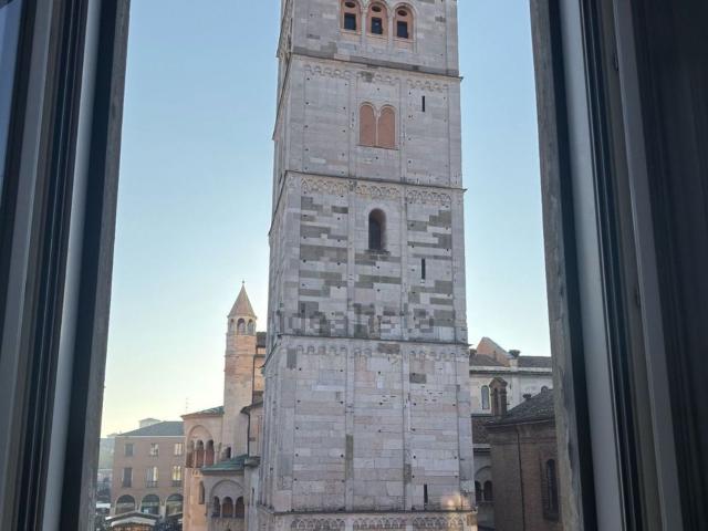 Appartamento in vendita di 231 m² in Piazza della Torre