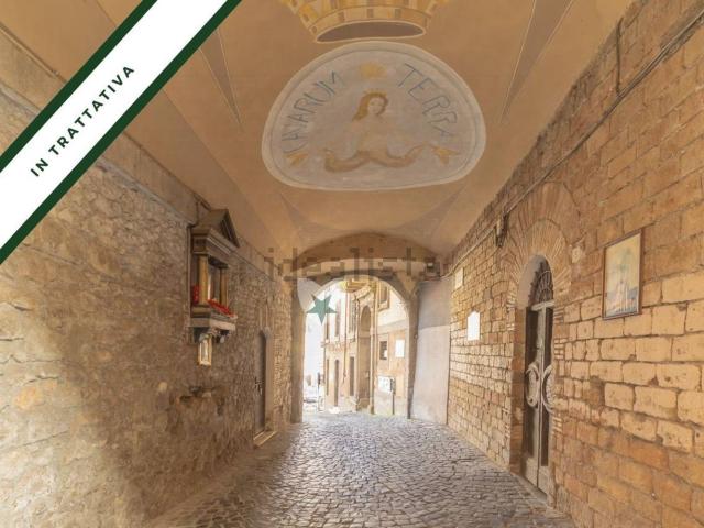 Appartamento in vendita di 231 m² in Piazza Plebiscito