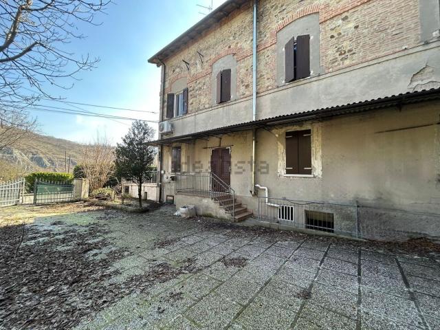 Appartamento in vendita di 232 m² in Via Mazzalasino