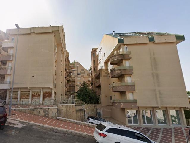 Appartamento in vendita di 233 m² in Via Alessandro Manzoni, 174