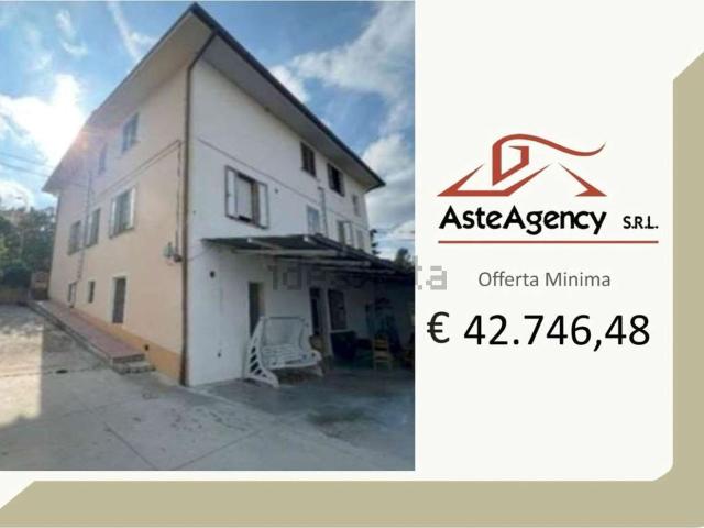 Appartamento in vendita di 233 m² in Via Gabriele d&apos Annunzio, 19