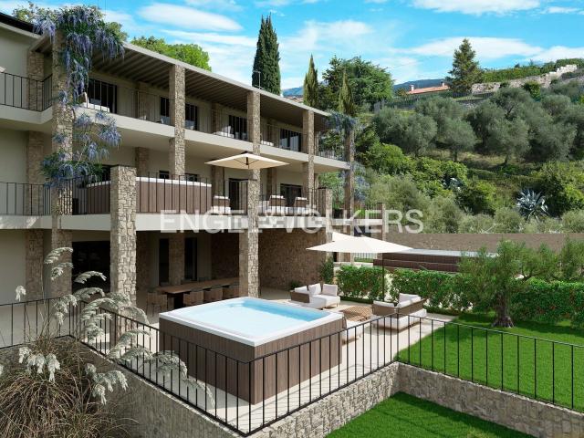 Appartamento in vendita di 233 m² in Via Paul