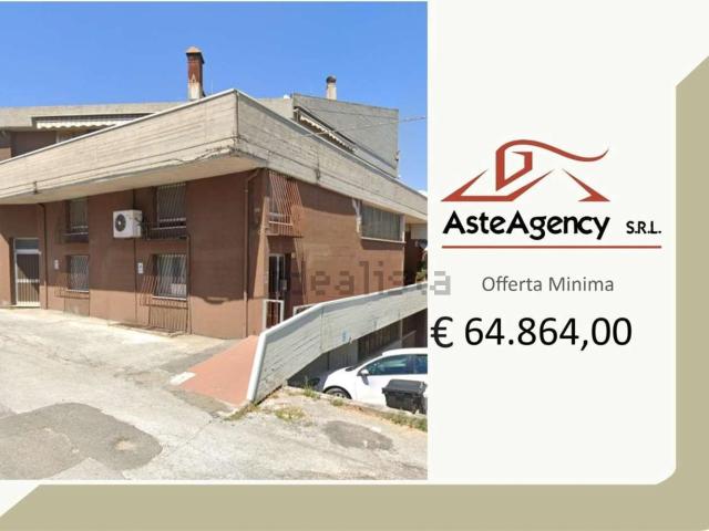 Appartamento in vendita di 234 m² in Via Giacomo Brodolini, 13