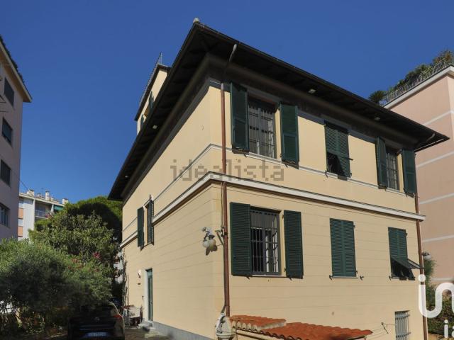 Appartamento in vendita di 234 m² in Via Giovanni Acerbi, 23