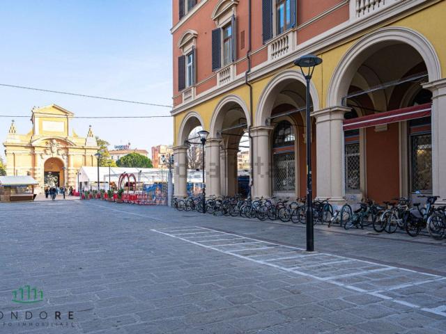 Appartamento in vendita di 234 m² in Via Milazzo