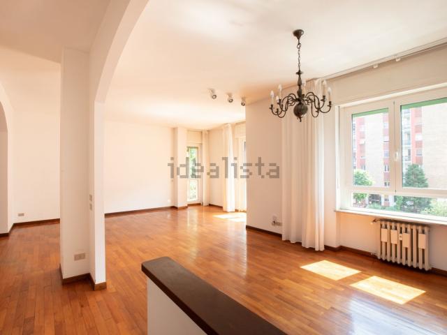 Appartamento in vendita di 234 m² in Via Venezuela, 5