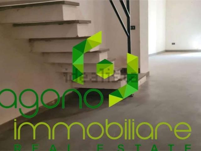 Appartamento in vendita di 234 m² in Via Vittorio Veneto