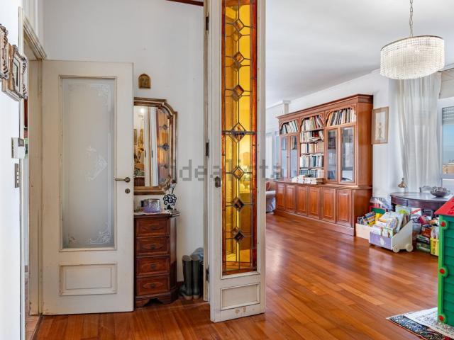 Appartamento in vendita di 235 m² in Via Cesare Bartolena