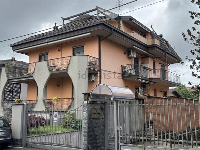 Appartamento in vendita di 235 m² in Via Adamello, 177