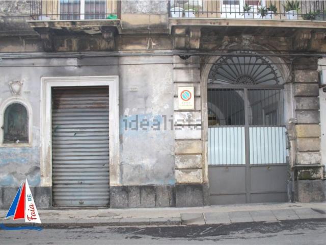 Appartamento in vendita di 235 m² in Via Monserrato