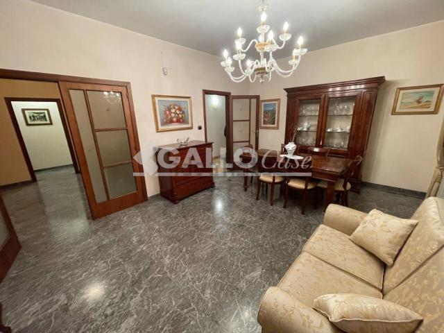 Appartamento in vendita di 235 m² in Via Stanislao Giacomantonio, 10
