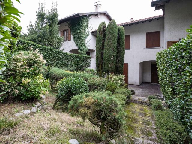 Appartamento in vendita di 235 m² in Via Postale Vecchia