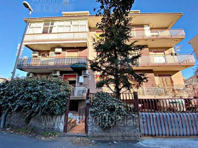 Appartamento in vendita di 235 m² in Via Vincenzo Muccioli, 11