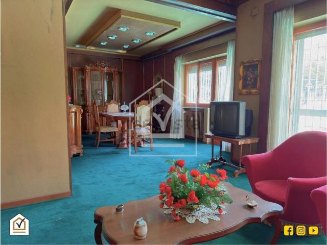 Appartamento in vendita di 235 m² in Viale John Fitzgerald Kennedy, 87