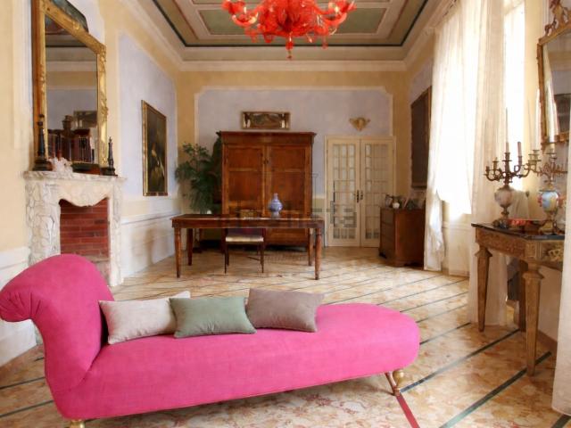 Appartamento in vendita di 235 m² in Piazza San Michele, 10