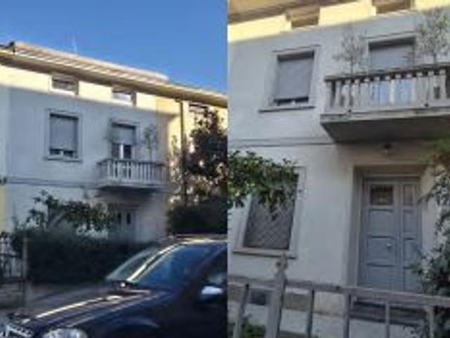 Appartamento in vendita di 236 m² in Via Carlo Livi, 79
