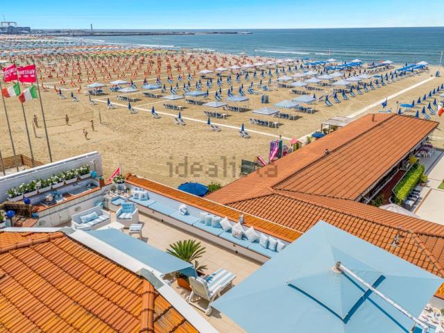 Appartamento in vendita di 236 m² in Viale Guglielmo Marconi, 1