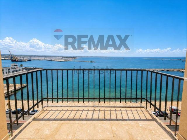 Appartamento in vendita di 236 m² in Viale Regina Elena, 80