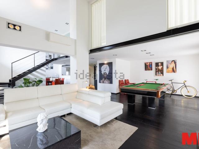 Appartamento in vendita di 237 m² in Via Don Giovanni Minzoni, 7