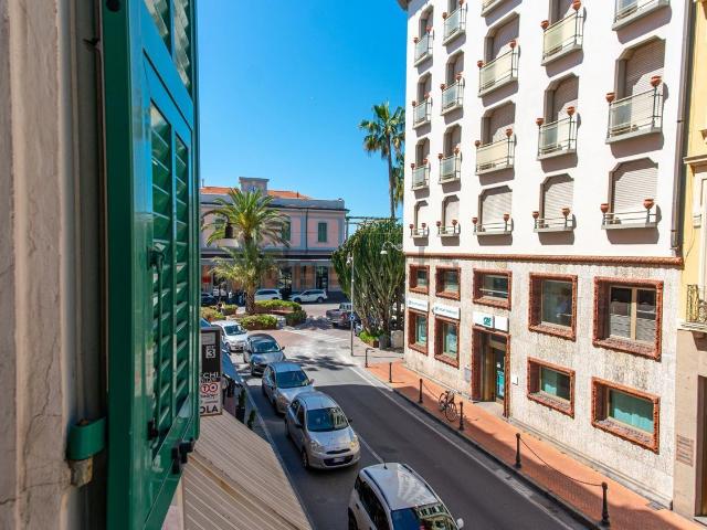 Appartamento in vendita di 237 m² in Via Roma, 5