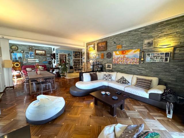 Appartamento in vendita di 237 m² in Viale Ammiraglio Giorgio Des Geneys, 18