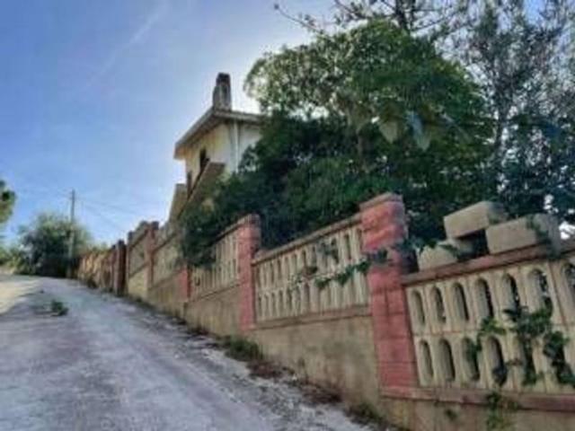 Appartamento in vendita di 237 m² in Contrada Caria Ferro, 46