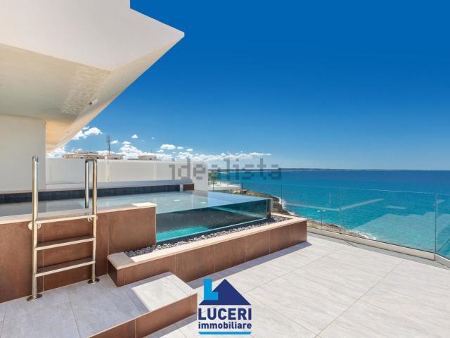 Appartamento in vendita di 237 m² in Lungomare Galileo Galilei, 26