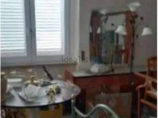 Appartamento in vendita di 238 m² in Via Giardino, 79
