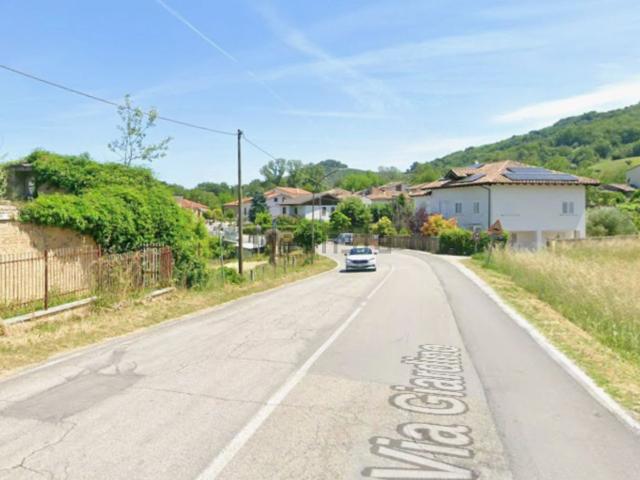 Appartamento in vendita di 238 m² in Via Giardino