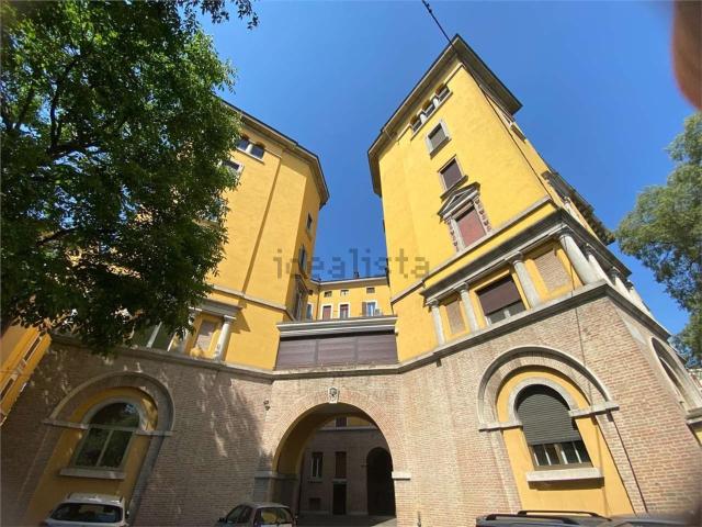 Appartamento in vendita di 238 m² in Viale Francesco Crispi