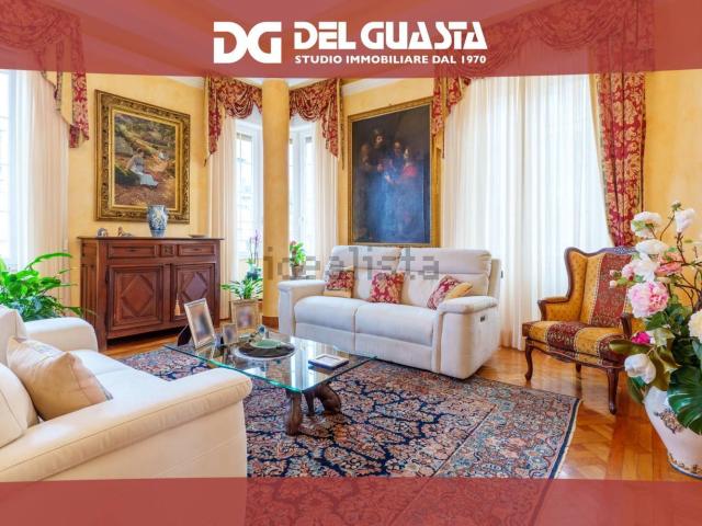 Appartamento in vendita di 239 m² in Via Accinelli, 4