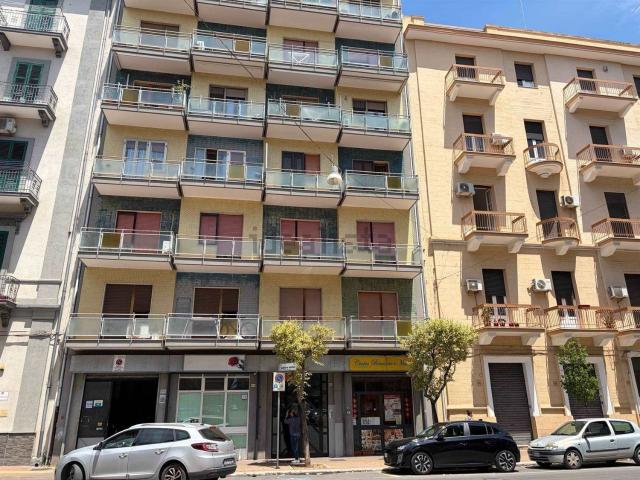 Appartamento in vendita di 239 m² in Via G. Oberdan, 125