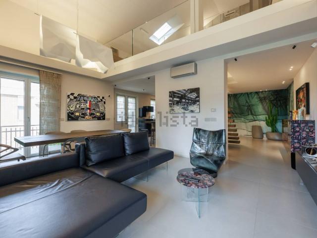 Appartamento in vendita di 239 m² in Via Giovanni Servais