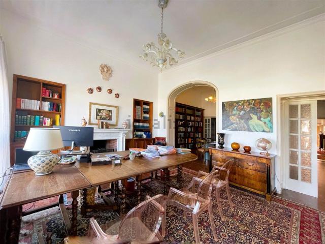Appartamento in vendita di 240 m²