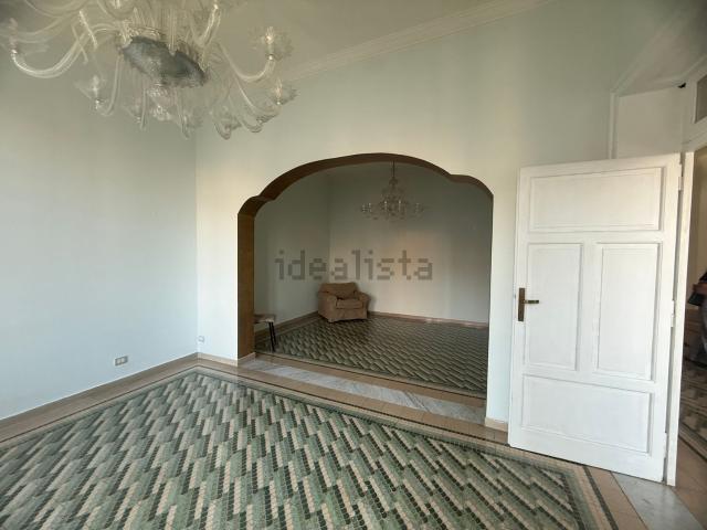 Appartamento in vendita di 240 m² in Via Cappuccini, 39