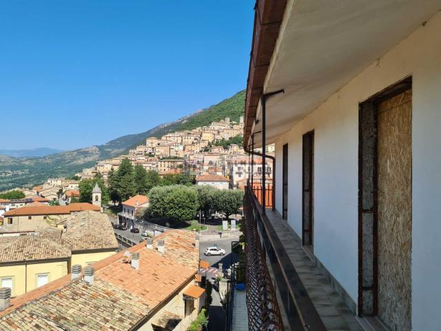 Appartamento in vendita di 240 m² in Via Chiaie